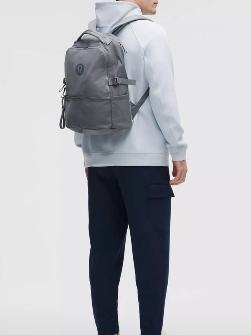 lululemon athletica New Crew Asphalt Grey Backpack 22L Pocket Keychain - Picture 3 of 12